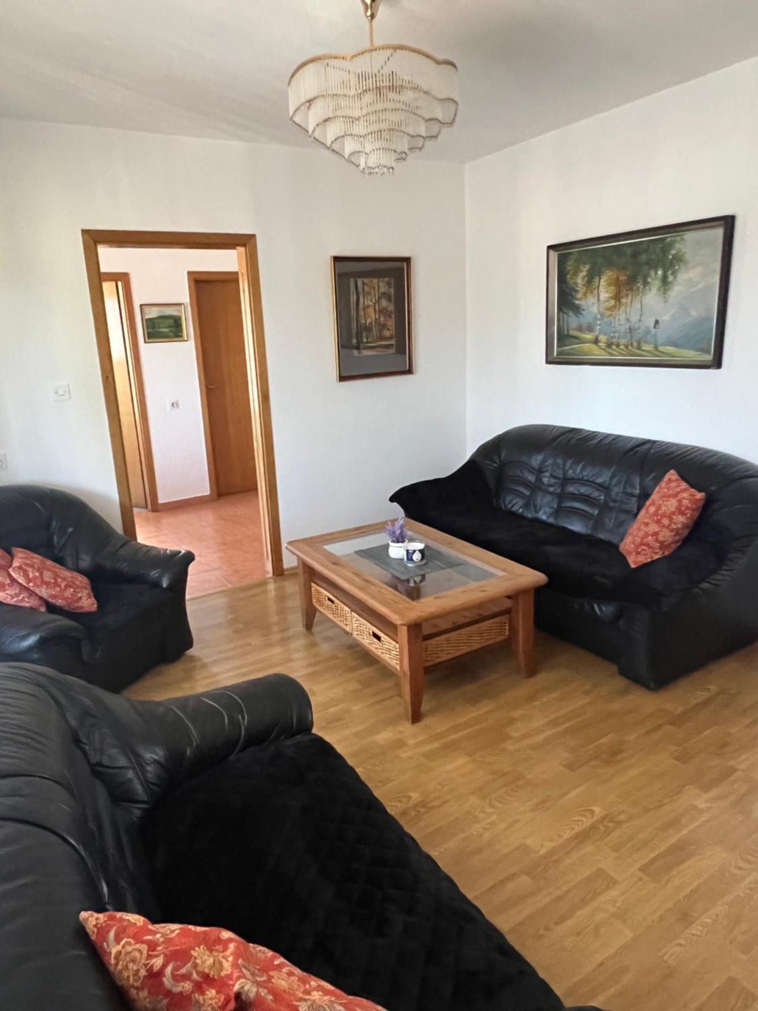 Anamarija Apartments Licko Petrovo Selo Zewnętrze zdjęcie