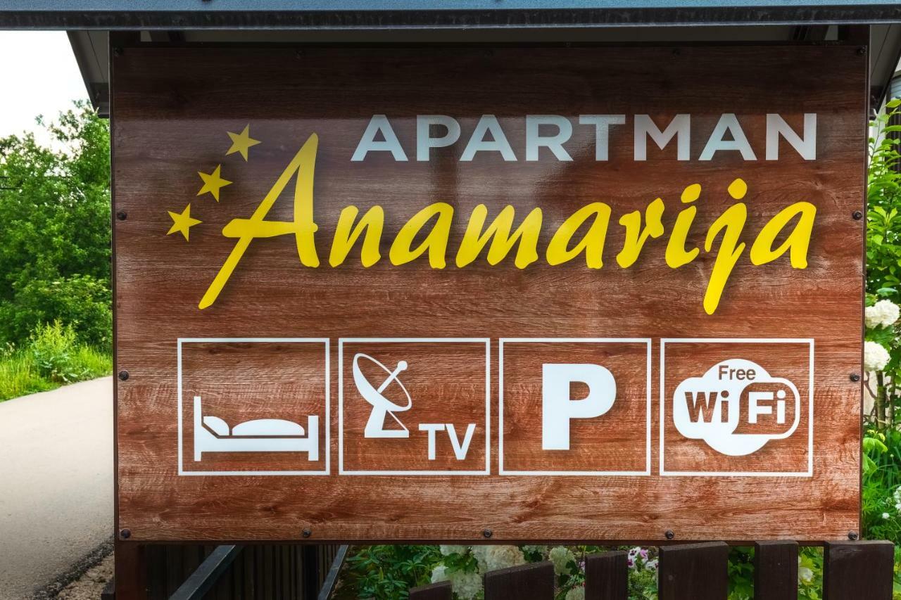 Anamarija Apartments Licko Petrovo Selo Zewnętrze zdjęcie